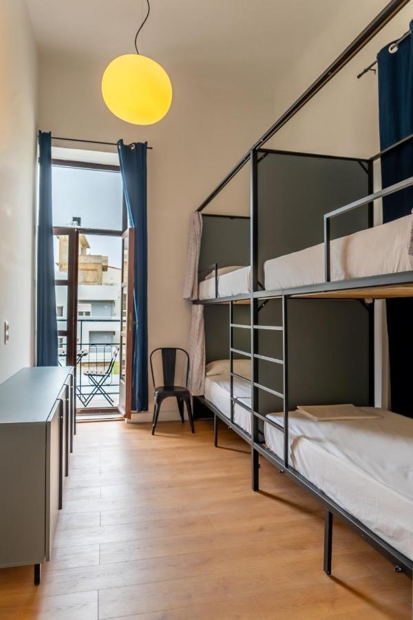 Intra Muros Hostel *